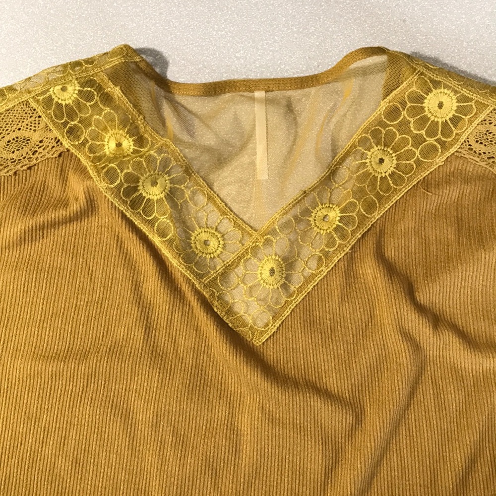 Free People alchemy layering top XS NEW! - Picture 9 of 9